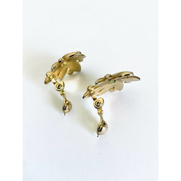 VTG Monet Floral Gold Clip On Earrings - Picture 4 of 5